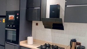 Apartment, 3 Bedrooms, Air conditioning, Ground Floor | Private kitchen - SNS Apartments (Adentan)
