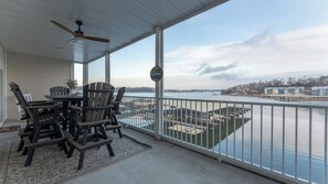 Outdoor dining - Wow Views! Robin’s Resort-Unit 222•3BR•2 Pools•Boat Slip (Osage Beach)