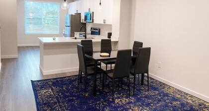 Terrific 2-bedroom townhome with AC in charming Snohomish