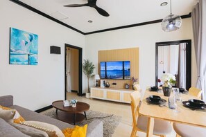 Flat-screen TV - WINK CITY PATONG BEACH (Patong)