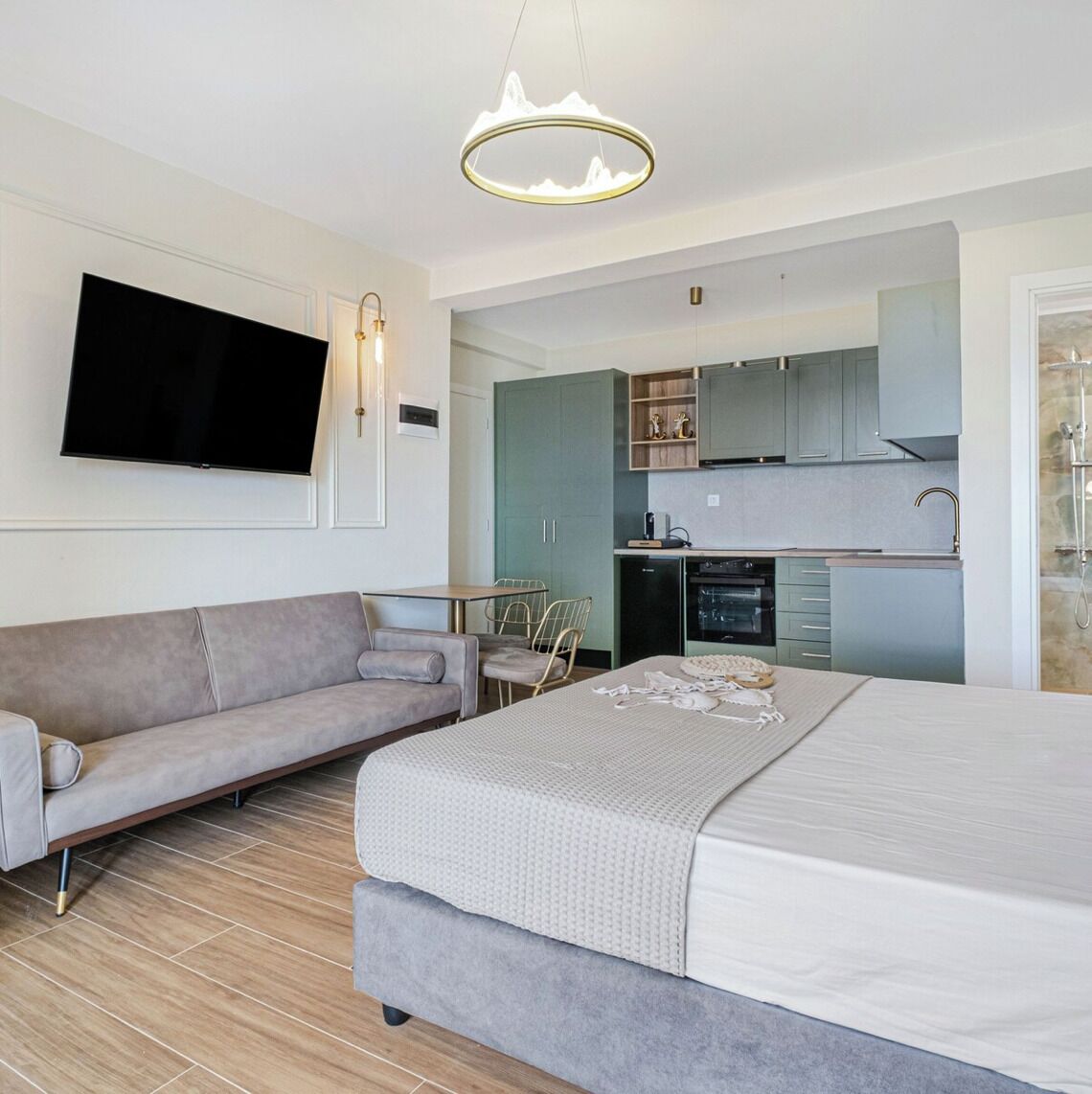 1 bedroom, iron/ironing board, travel cot, WiFi