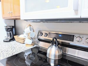 Private kitchen - Southern Comfort Townhome (Enterprise)