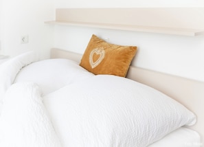2 chambres, bureau, Wi-Fi gratuit, draps fournis