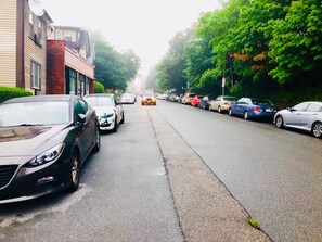 Property grounds - Charming Boston Condo (Boston)