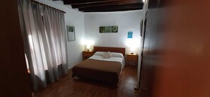 7 bedrooms, iron/ironing board, free WiFi, bed sheets - Sabinosa Vacation Home (Sabinosa)