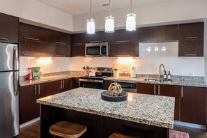 Microwave, oven, stovetop, dishwasher - 1st Floor - Pool, Gym, Dog Park, Parking near DTA (Cedar Park)