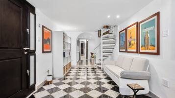 Apartment | Living area