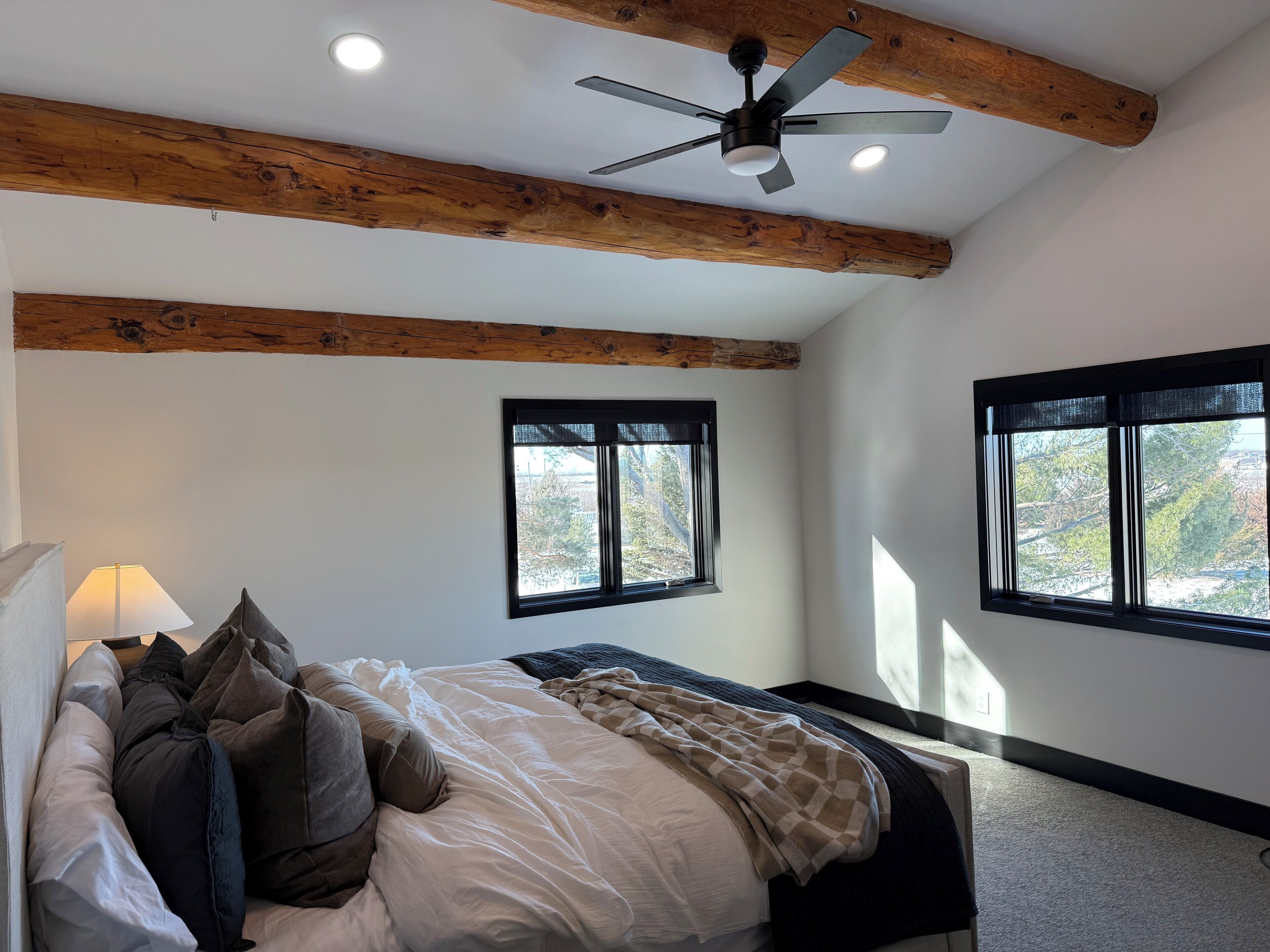 3 chambres, fer et planche à repasser, Wi-Fi gratuit, draps fournis