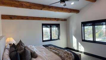 3 間睡房、熨斗/熨衫板、免費 Wi-Fi、床單