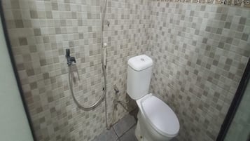 Standard-Doppelzimmer | Badezimmer