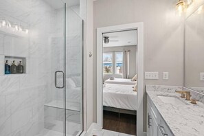 Shower, hair dryer, towels - Premium house for large groups with sky deck view! (Nashville)