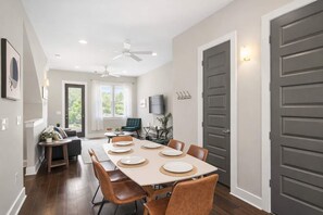 Dining - Premium house for large groups with sky deck view! (Nashville)