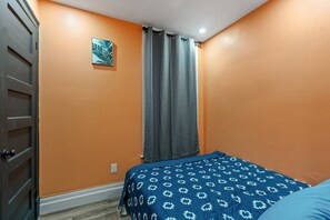 Familie appartement | Verduisterende gordijnen, een strijkplank/strijkijzer, gratis wifi