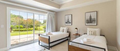 Bügeleisen/Bügelbrett, WLAN, Bettwäsche