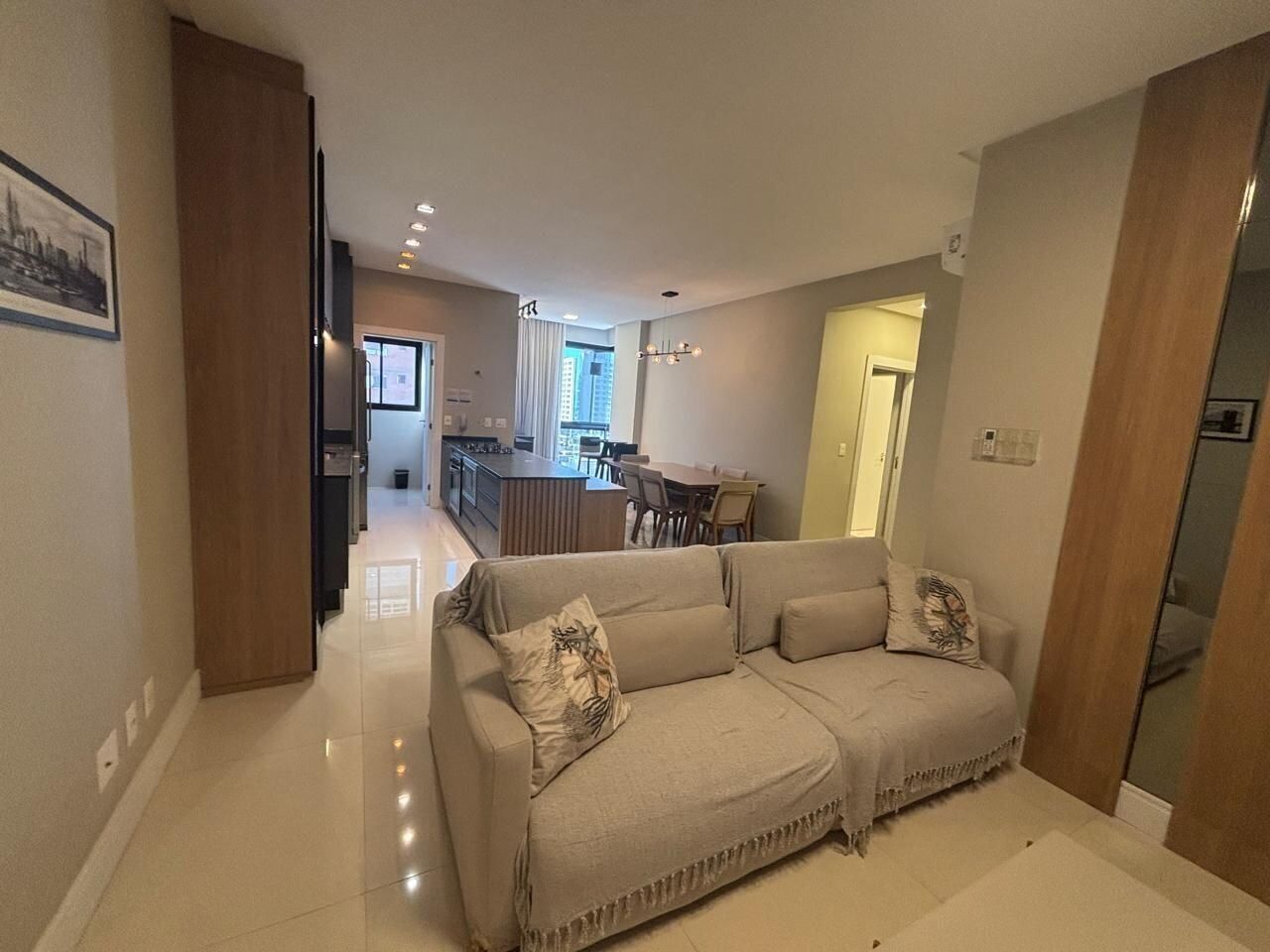 Basic Apartment | Living area