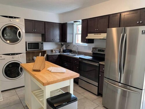 Fully Furnished Large Townhouse Near Bardstown Rd