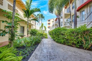 Property grounds - Intracoastal Bliss at FL Yacht & Beach Club (Fort Lauderdale)
