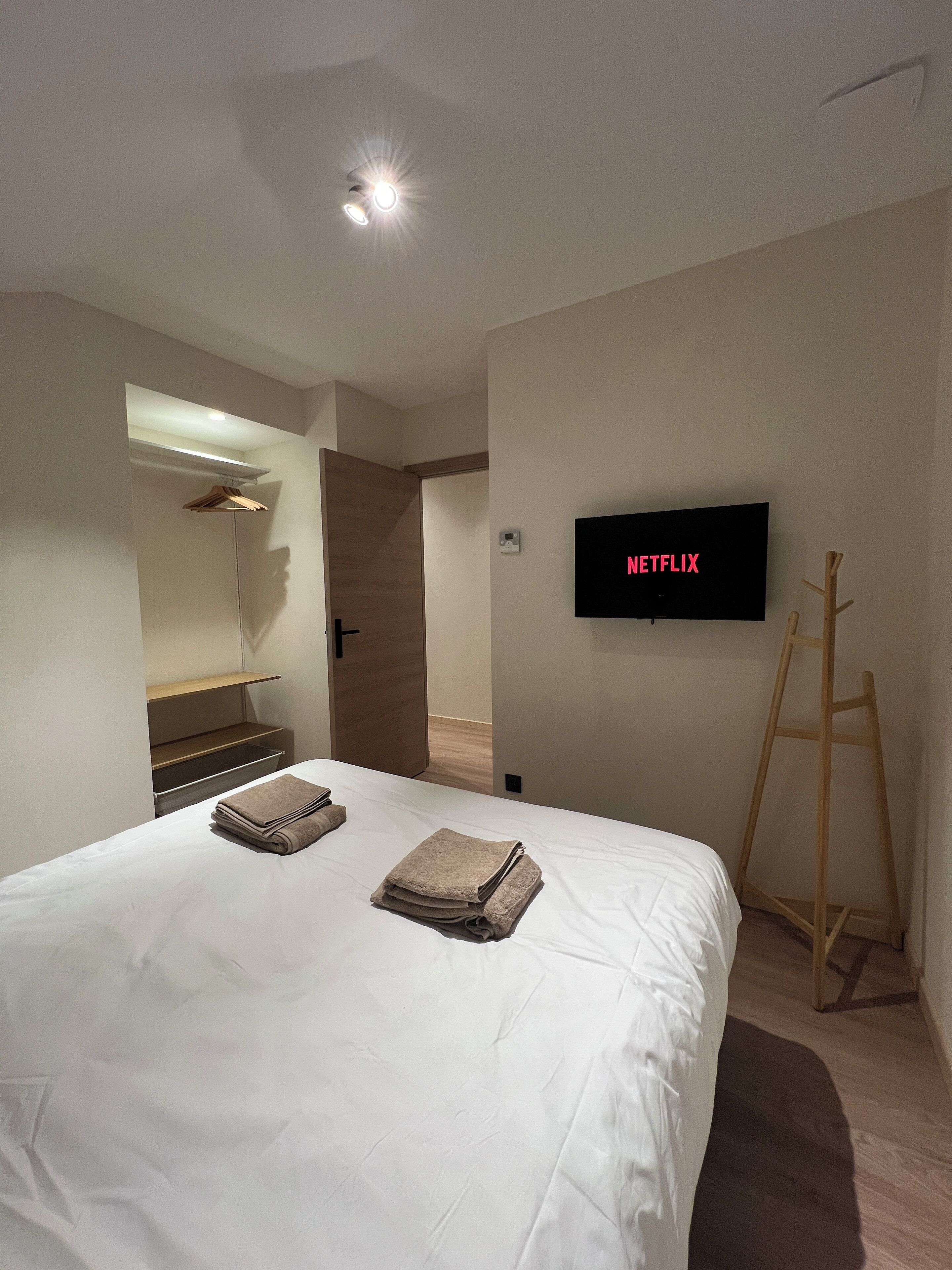 1 bedroom, iron/ironing board, free WiFi, bed sheets