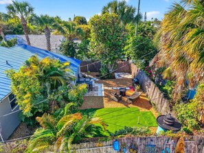 Property grounds - Charming Beach Cottage Near Singer Island and Peanut Island Ferry (Riviera Beach)