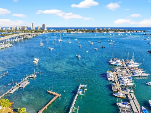 Charming Cottage Near Singer Island Beach, Peanut Island Ferry, Palm Beach