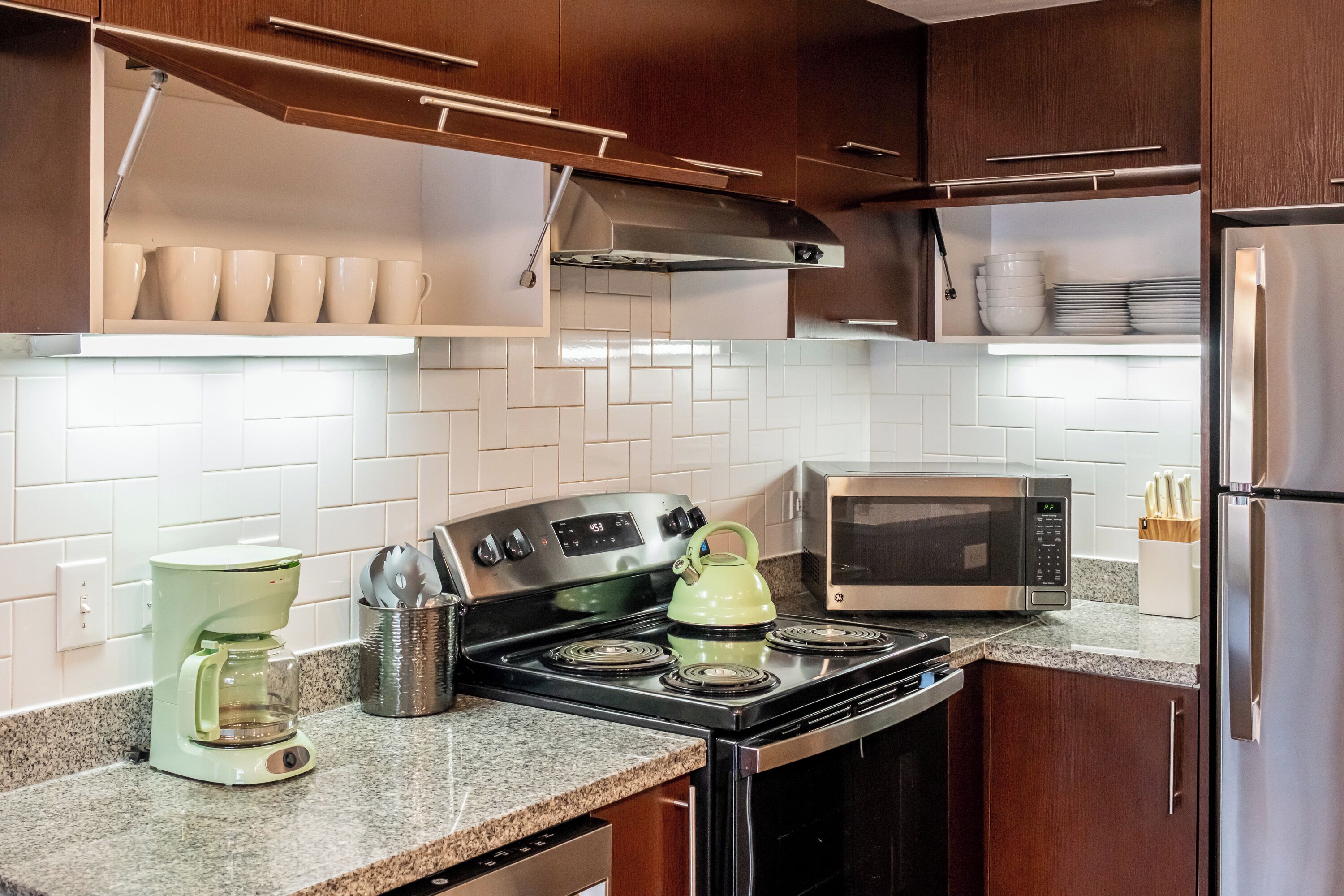 Microwave, oven, stovetop, dishwasher