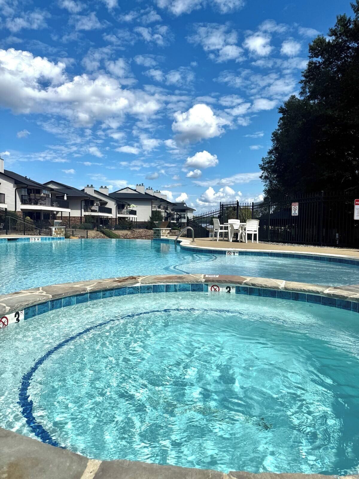 室外泳池、暖水池