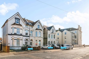 House | 1 bedroom - Queens Cove With Seaviews By My Getaways (Worthing)