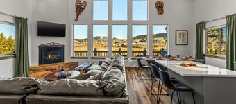 Mtn-town Views - Hot Tub-Sauna - Pets - Game Room