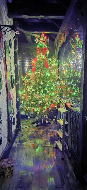 Interior - Discover the Charm of AGI Traditional
Experience the essence of Romanian culture (Bran)