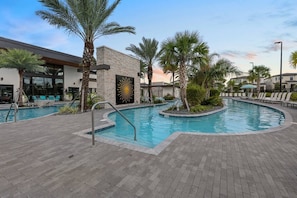 Eenvoudige villa | Zwembad