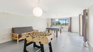 Games room - 13 Golf Road - direct golf course access (Bermagui)