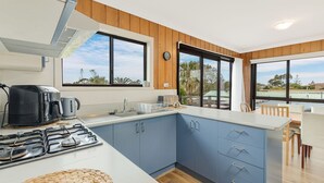 Private kitchen - 13 Golf Road - direct golf course access (Bermagui)