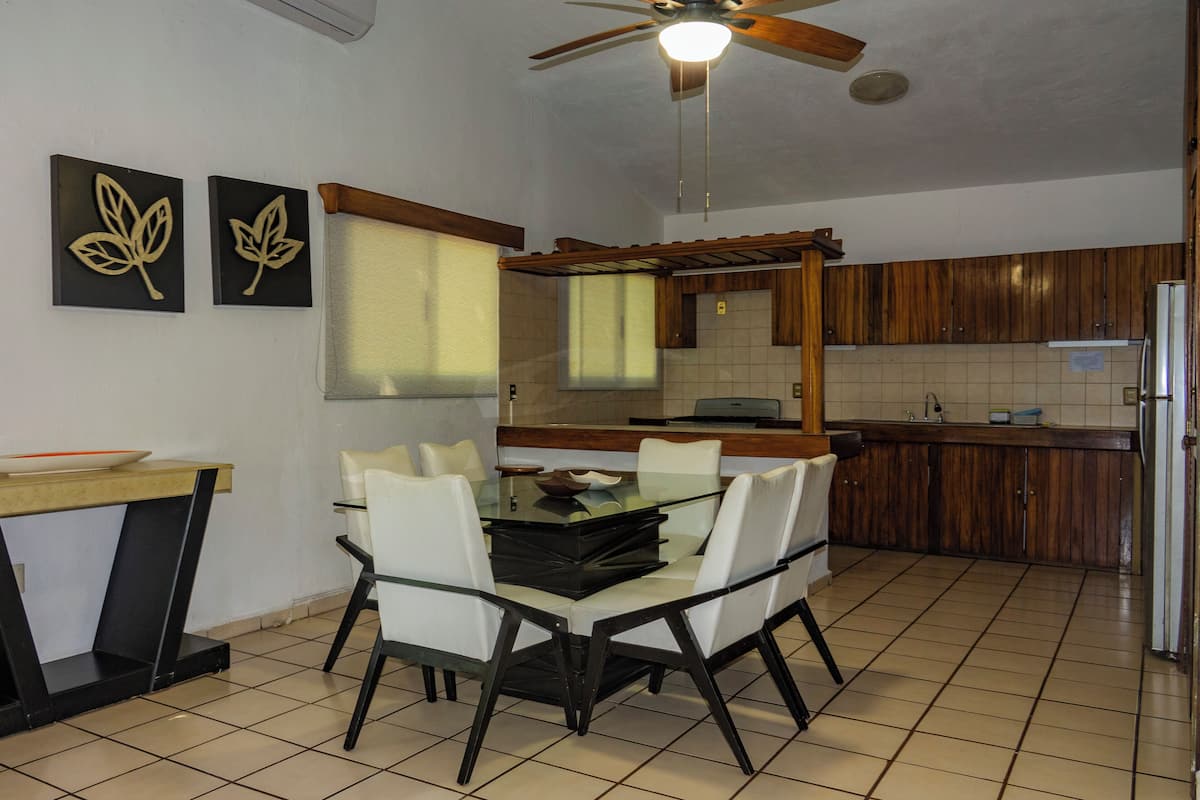 Villa Familiale, vue jardin