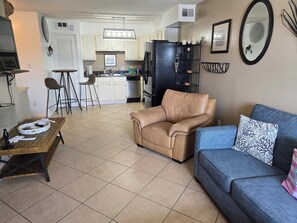 TV - 1-Bedroom Salty Escape Condo with pool and Lagoon view with boat launch and dock (Gulf Shores)