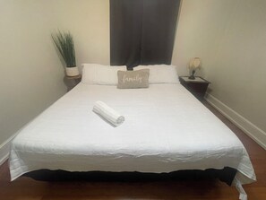 Ferros/tábuas de passar roupa, Wi-Fi, roupa de cama