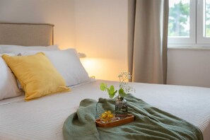 Fer et planche à repasser, Wi-Fi gratuit, draps fournis