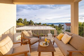 Terrace/patio - Villa Lumière with Pool (Baška Voda)