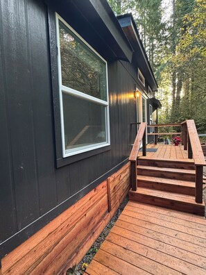 Exterior detail - The Mossy Hideout Cabin (Klamath)