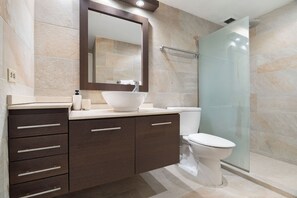 Deluxe Apartment | Bathroom - Beach Village 190 by Otium (Humacao)