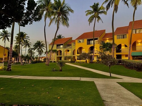 Beach Village 190 by Otium