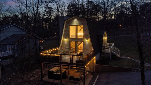 Mountain Retreat w/ Magical Harry Potter Cupboard