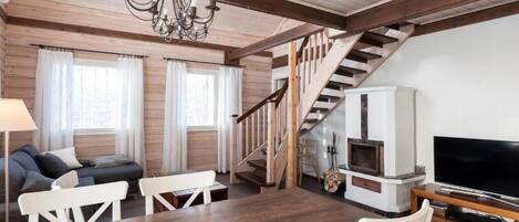 Cottage, 3 Bedrooms, Balcony | Living area