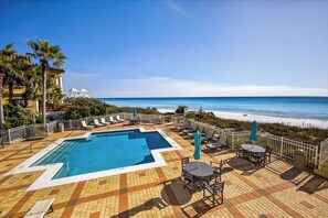 Outdoor pool, a heated pool - BEACHFRONT l GULF VIEWS l PRIVATE BEACH l FREE SEASONAL BEACH SETUP! (Santa Rosa Beach)
