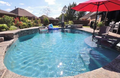 Huge Smart-Home 3ponds fishing 3.5 mi to OU in Norman, pool, outdoor patio, PETS