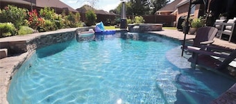 Huge Smart-Home 3ponds fishing 3.5 mi to OU in Norman, pool, outdoor patio, PETS