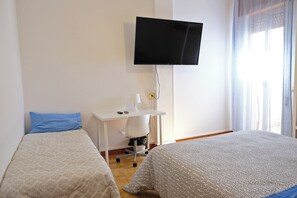 3 室のベッドルーム、WiFi、ベッドシーツ