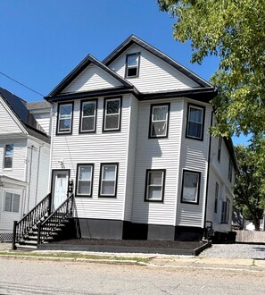 Exterior - Brand new 2bedroom apartment in fabulous Schenectady with AC and private parking (Schenectady)
