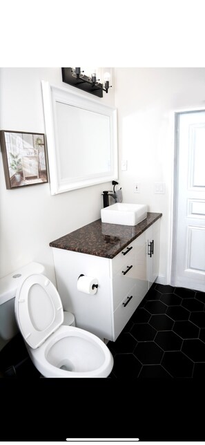 Bathroom - Brand new 2bedroom apartment in fabulous Schenectady with AC and private parking (Schenectady)