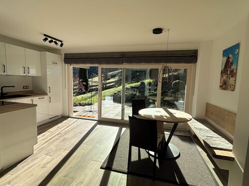 Newly renovated vacation apartment (40 sqm) with south-facing terrace & fantastic mountain views
