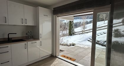 Newly renovated vacation apartment with large south-facing terrace and fantastic mountain views